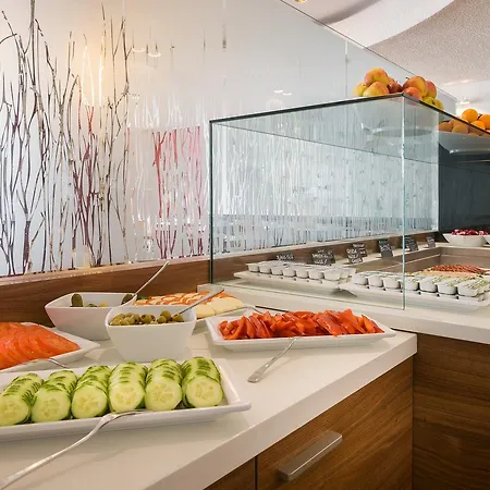 Hotel Sure By Western Hauptbahnhof 3*