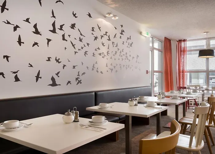 Sure By Western Hauptbahnhof Hotel 3*