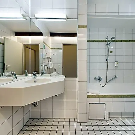 Hotel Sure By Western Hauptbahnhof Munique