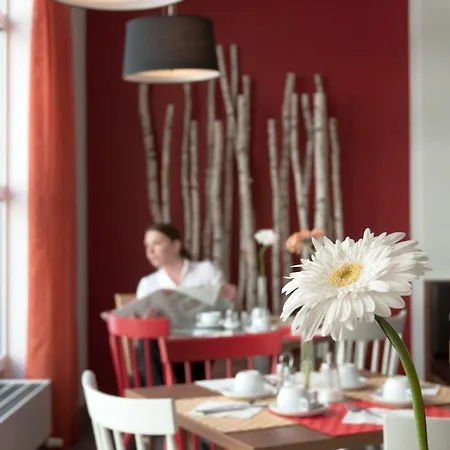 Otel Sure By Western Hauptbahnhof 3*