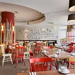 호텔 Sure By Western Hauptbahnhof 3*