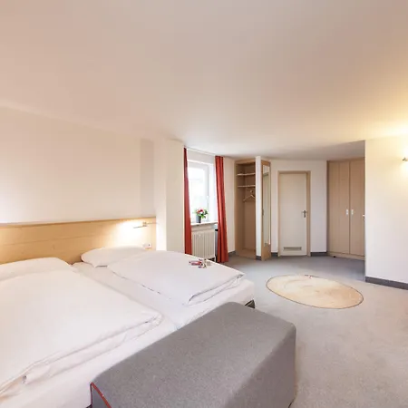 Sure By Western Hauptbahnhof Hotel München