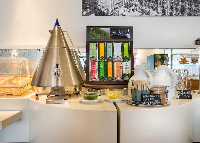 Sure By Western Hauptbahnhof Hotel 3*