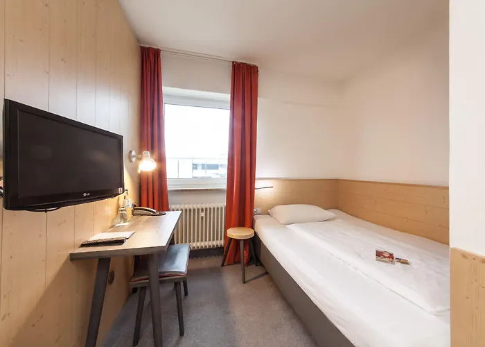 Hotel Sure By Western Hauptbahnhof 3*